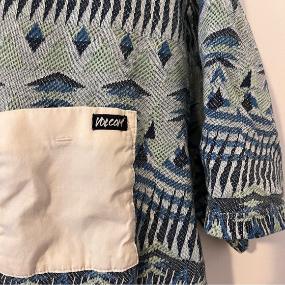 Volcom Knit Tee Men’s Large Blue Geometric Front Pocket - Picture 3 of 10